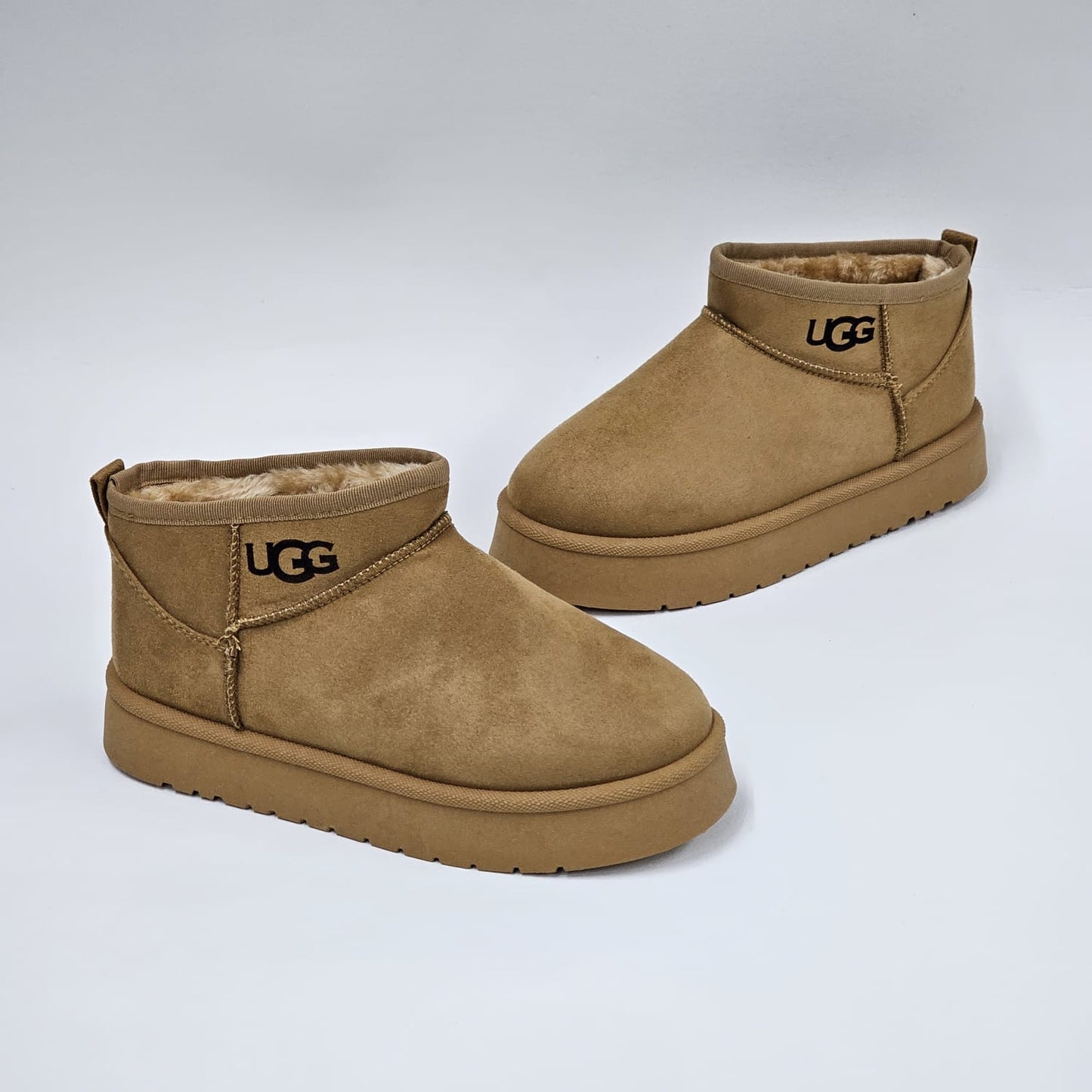 UGG